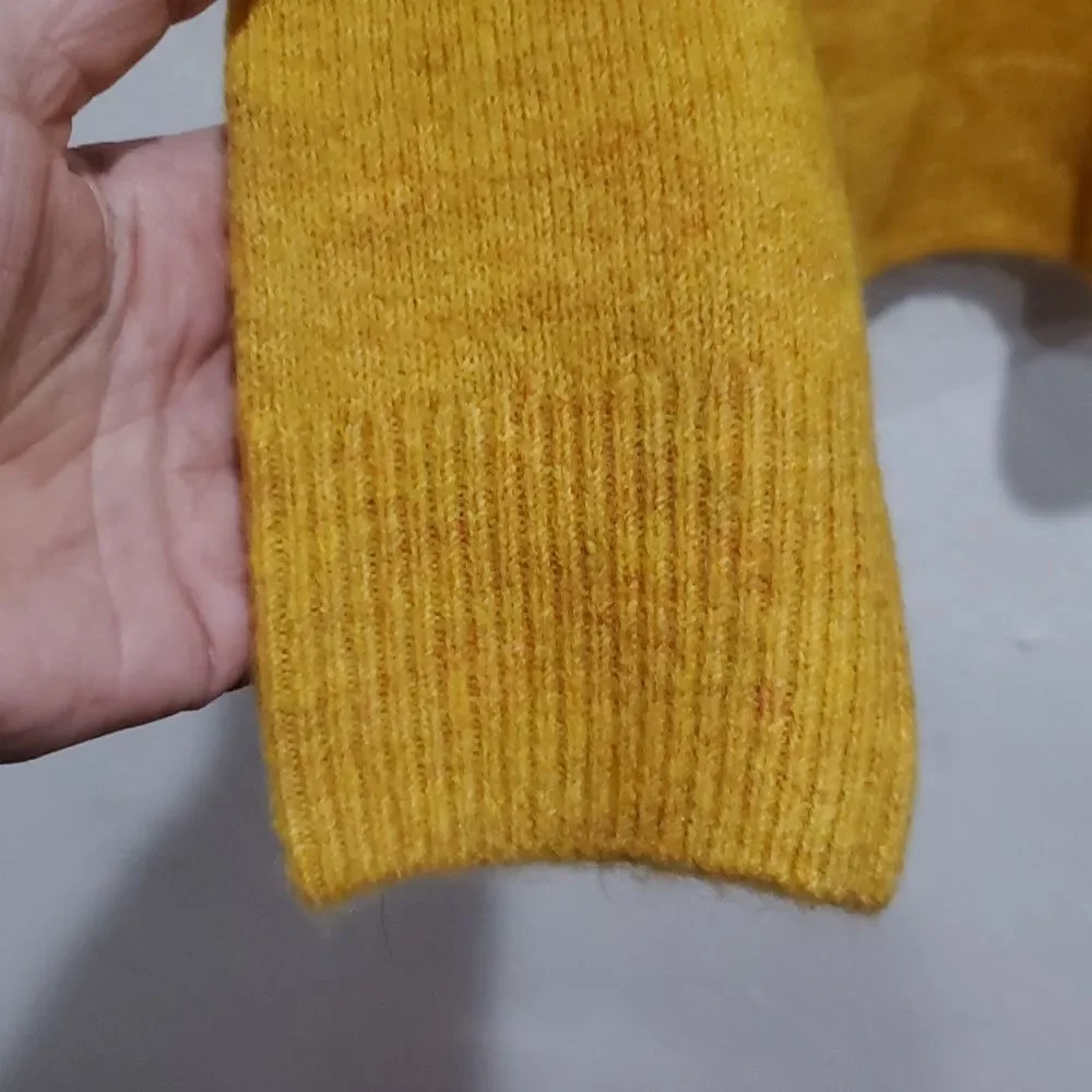 Vince Camuto Coz Season Crew Neck Sweater In Amber Size XS